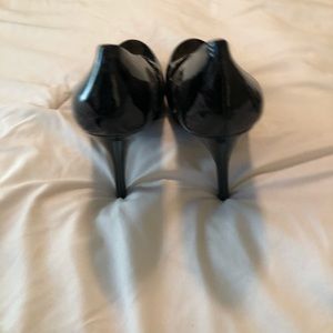 Nice patten leather shoes